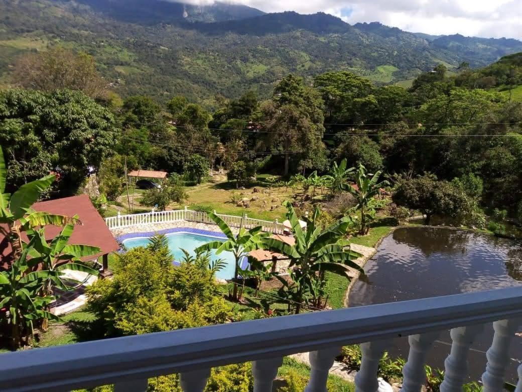 Campestre Rancho Alegre * Fusagasuga